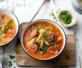 Minestra di verdure e ceci con chorizo