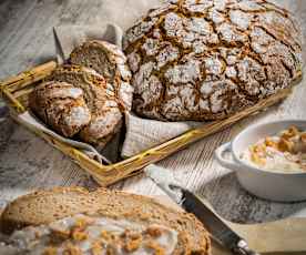 Roggen-Schmalz-Brot