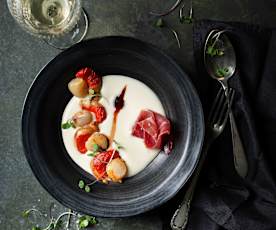 Vieira con parmentier de ibérico y Pedro Ximénez