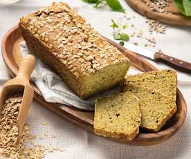 Topfenbrot mit Haferflocken und Wildkäutermix