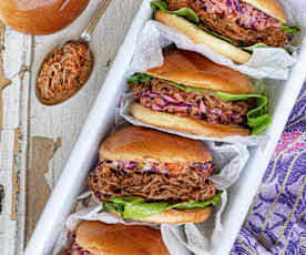 Hamburguesas pulled pork con coleslaw (Cocción lenta)