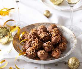 Bombones de mazapán de avellana y naranja