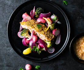 脆烤鮭魚時蔬和檸檬奶油醬