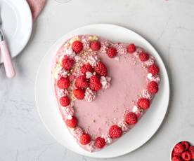 Malinowy torcik serce