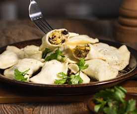 Pierogi z kapustą i grzybami