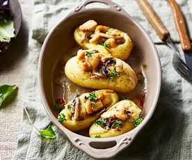 Pommes de terre farcies au poulet et champignons