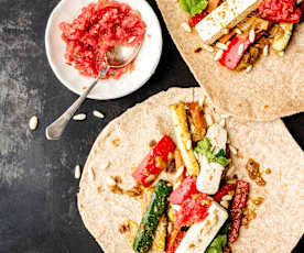 Fajitas de tofu e vegetais