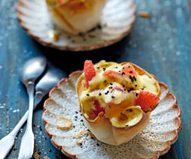 Pomelo croustades met sabayon en zwarte sesam