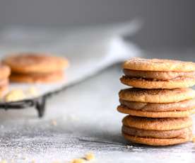 Galletas rellenas de naranja y nueces