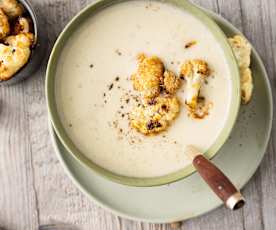 Crema de coliflor con ramilletes glaseados