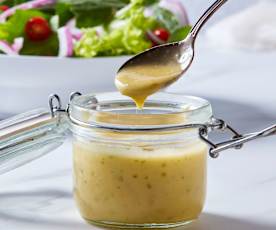 Vinaigrette balsamique à la moutarde - Cookidoo® – the official Thermomix®  recipe platform