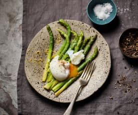 Sous-vide asparagus with poached eggs