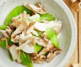 牛油果油炒舞茸