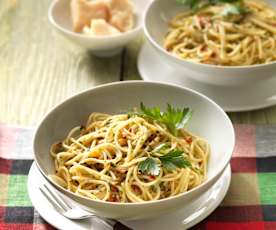 Spaghetti aglio, olio e peperoncino
