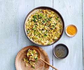 Salade de riz au curcuma et aux pois chiches