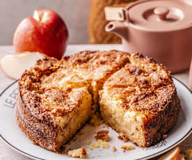 Gâteau craquant pommes et noix de coco
