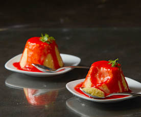 Bavarese al cioccolato bianco con coulis di fragole