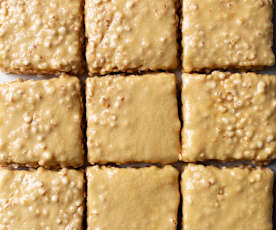 Bars soufflés au quinoa, aux amandes et au miel