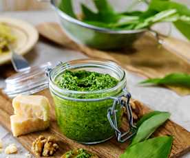 Bärlauch-Walnuss-Pesto
