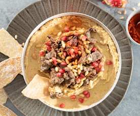 Hummus con carne dorada (Bil Lahmeh)