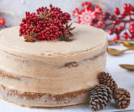 Pastel de jengibre con betún de especias