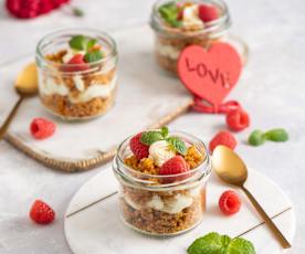 Ciasto marchewkowe z kremem w słoiczkach