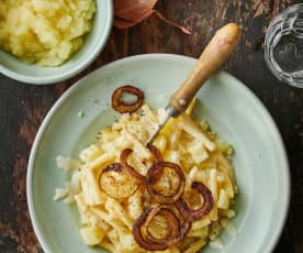 Alpine macaroni with apple sauce