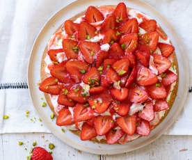 Tarte aux fraises et noisettes