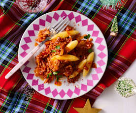 Hackfleischtopf mit Weißkohl und Schupfnudeln