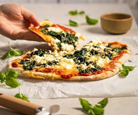 Pizza ze szpinakiem i owczym serem