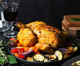 Ψητό κοτόπουλο με λαχανικά και σάλτσα μηλίτη