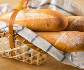 Bánh mì vỏ giòn (bánh mì baguette)