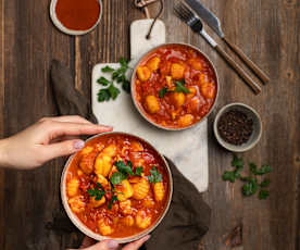 Gnocchi z kurczakiem w sosie pomidorowo-paprykowym