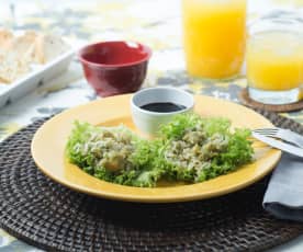Tacos de lechuga con arroz y camarón