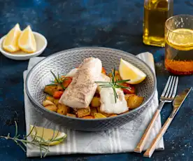 Filet z białej ryby (sous-vide) z pieczonymi warzywami (z osłoną noża miksującego)