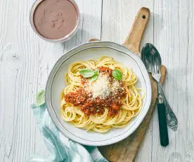 Spaghetti Bolognese und Schoko-Grießpudding