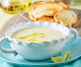Sopa fría de poro y papa