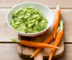 Smashed pea and bean dip