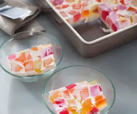Postre de gelatina de colores