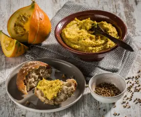 Kürbis-Kichererbsen-Hummus