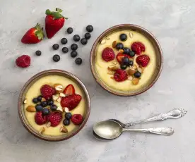 Berry and polenta porridge