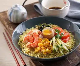 鮮蝦溏心蛋中華冷麵