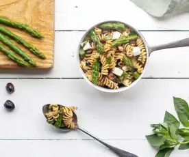 Salade de pâtes aux asperges