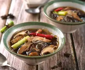 五香冬菇粉絲湯