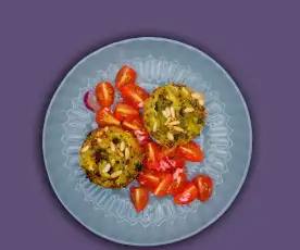 Gemüse-Muffins mit Tomatensalat