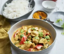 Hähnchen-Kokos-Curry mit Reis