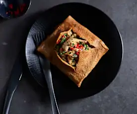 Tortilla thai rellena de pollo