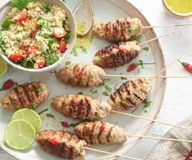 Pinchos de pollo con ensalada de cuscús