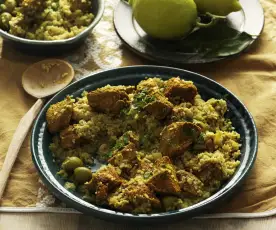 Cuscús marroquí de pollo con limón y aceitunas