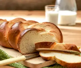 Milk bread (Challah)